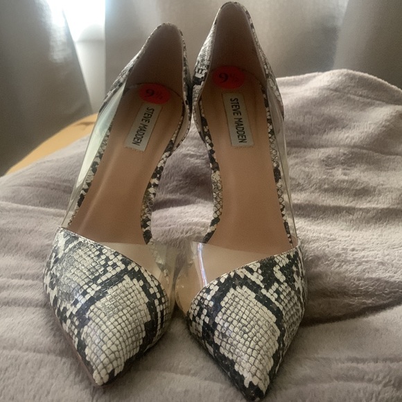 Steve Madden Shoes - Snakeskin Steve Madden Heels